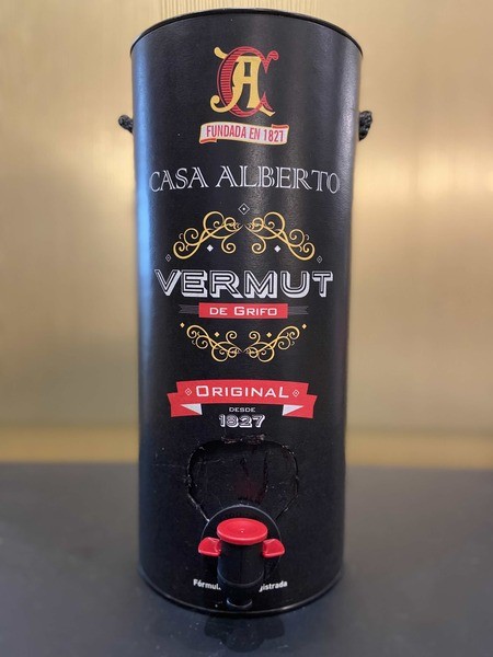 img2_Vermut Pack 1 envase 3 ls. con grifo
                        producto